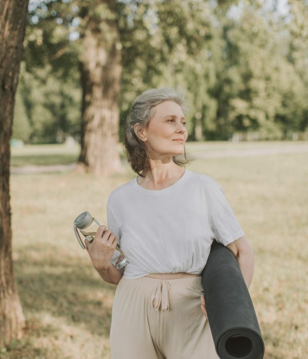 pexels-vlada-karpovich-8939931